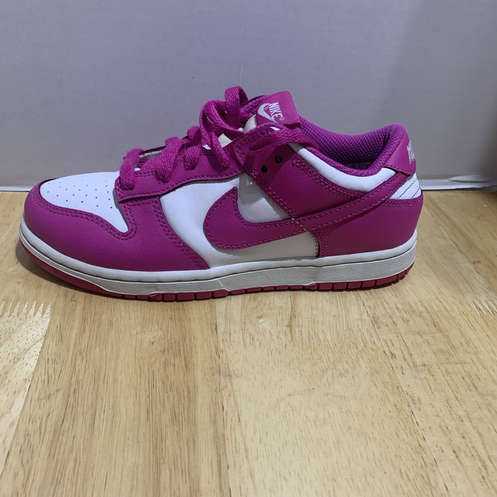 Nike Dunk Low Active‎ Fuchsia - FJ0704-100 Size 3Y Pink And White Needs a Temple